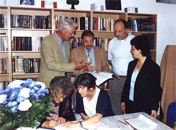 Foundation Liberal Synagogue Hameln members at work